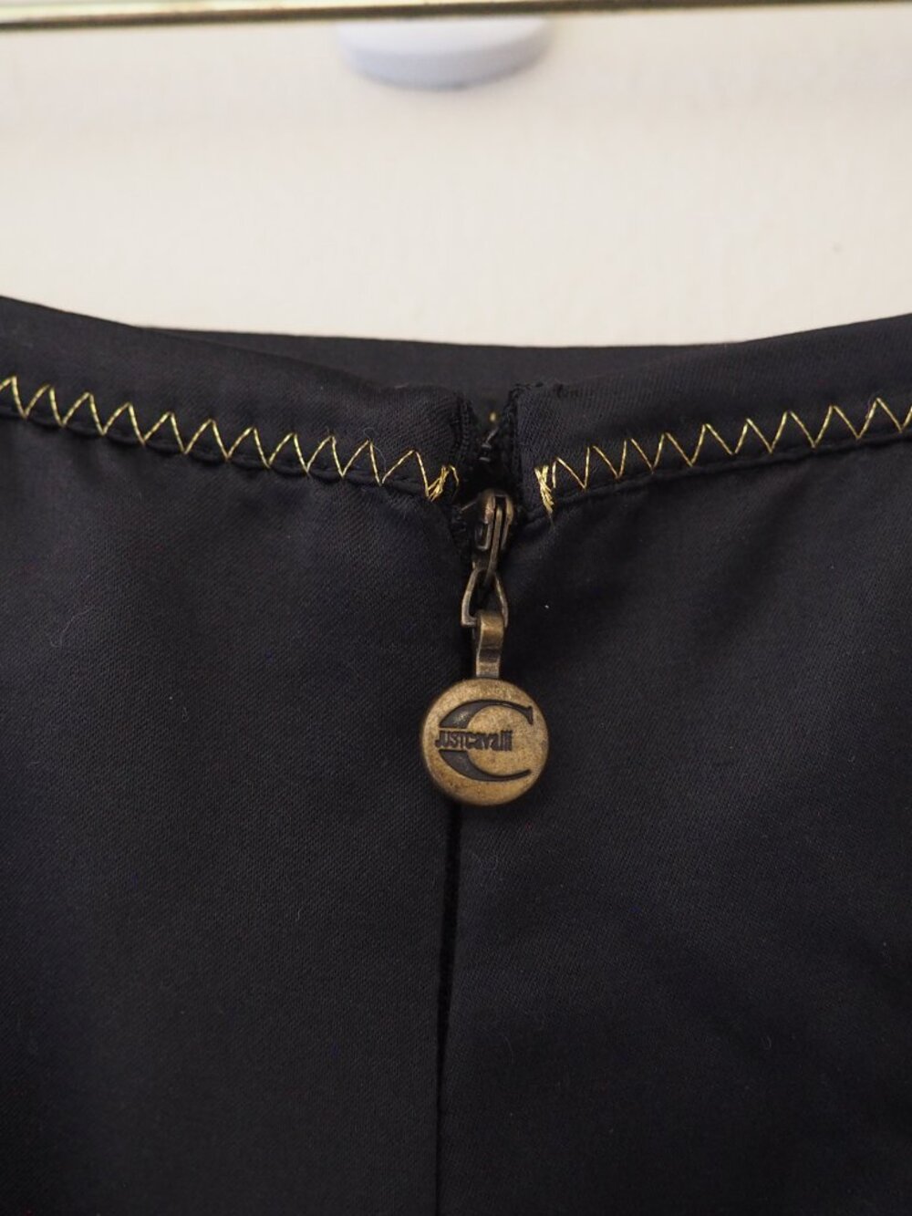 Vintage Roberto Just Cavalli Black Satin Ruffle Trim Skirt sz 42 - Picture 9 of 11